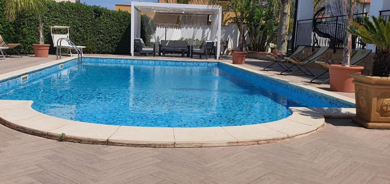 Villa Marianna Con Piscina Privata Ampi Spazi Esterni E Wifi Free 트라비아 외부 사진
